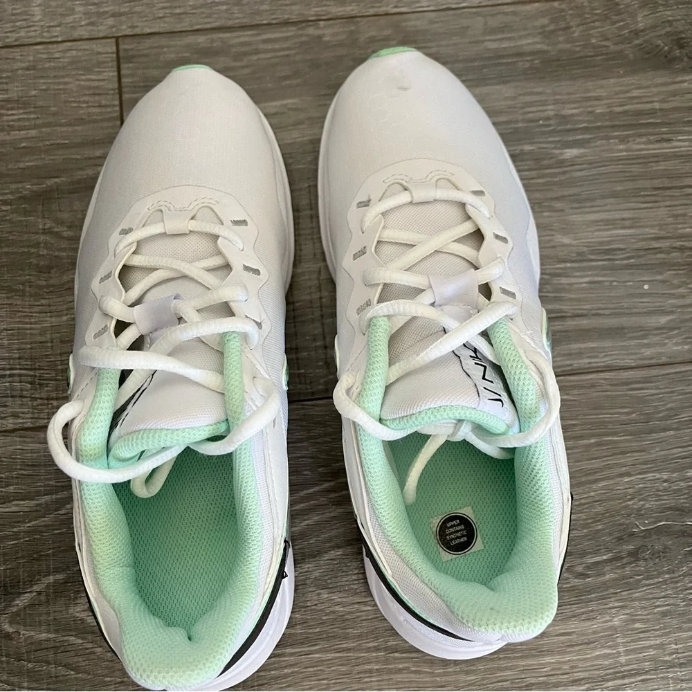 Nike Trainers - Picture 7 of 8